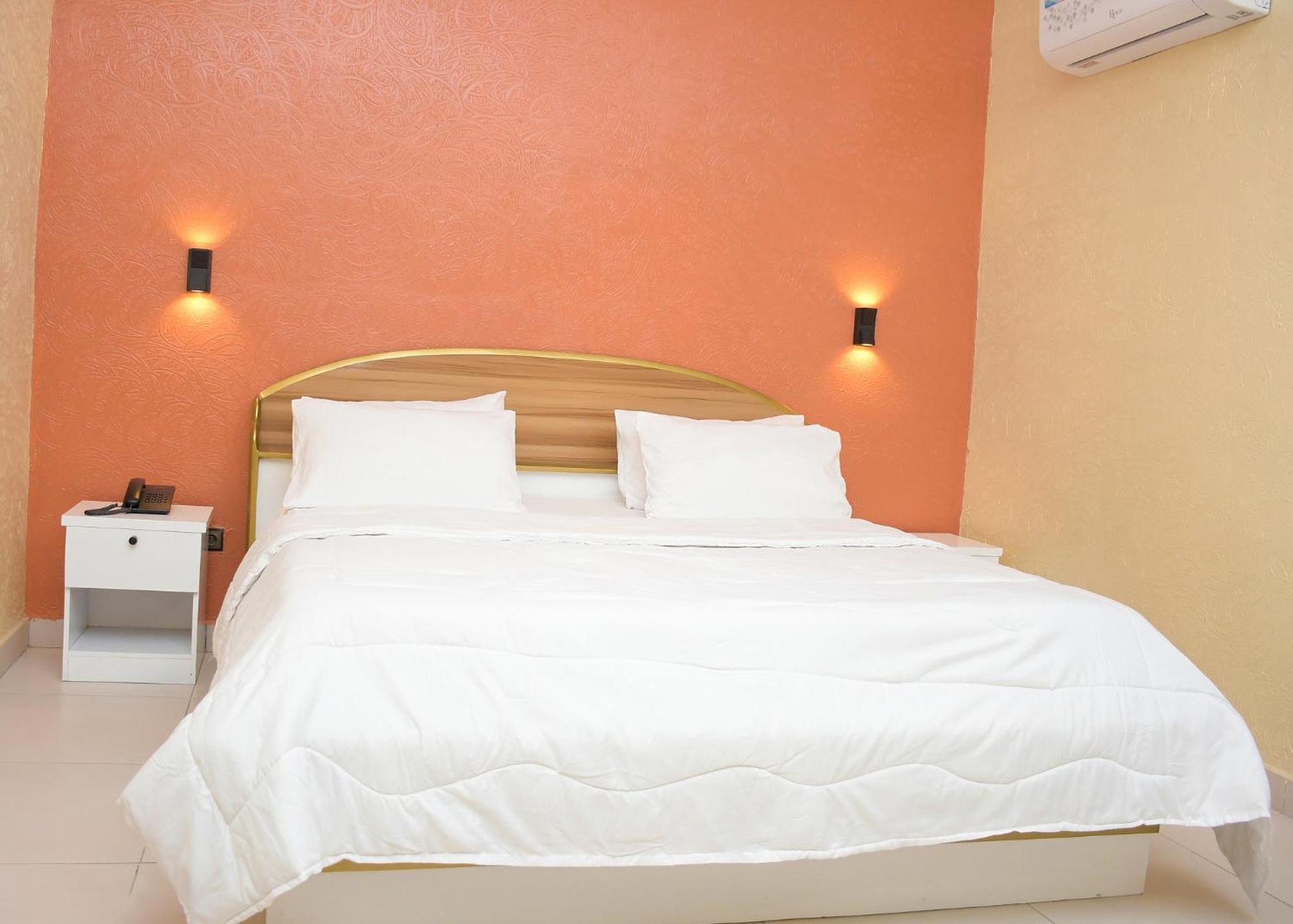 Hotel Mavilla 科托努 外观 照片
